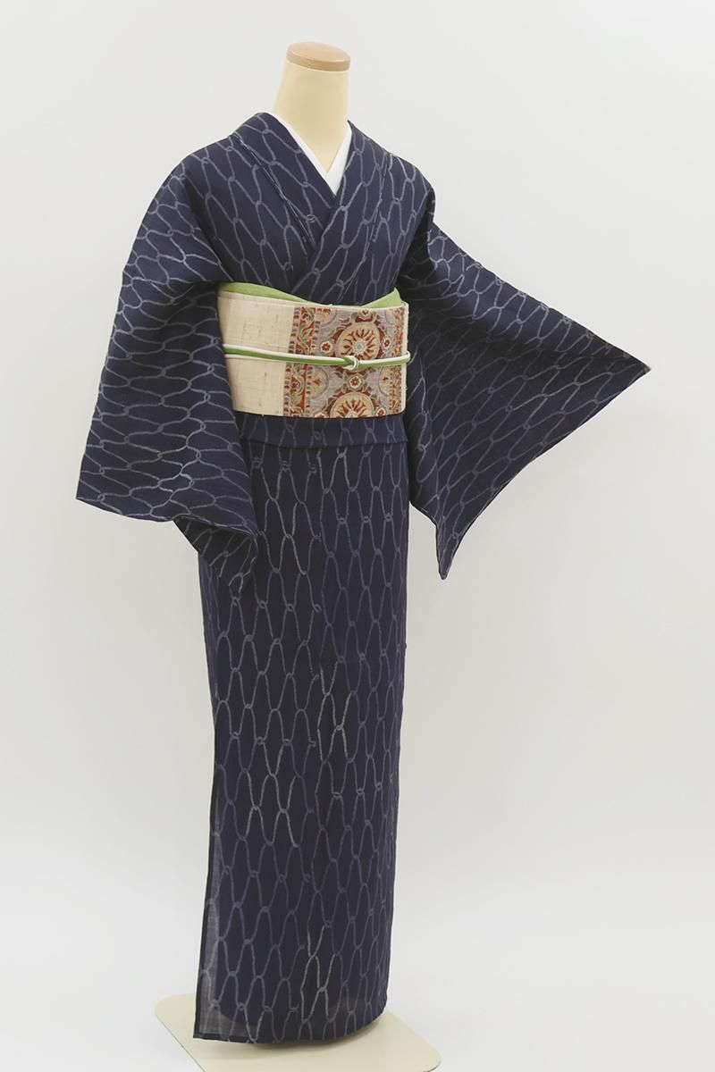 小紋 単衣 グレー系 草花文 着丈164.5 裄丈65.5上品 - メルカリ