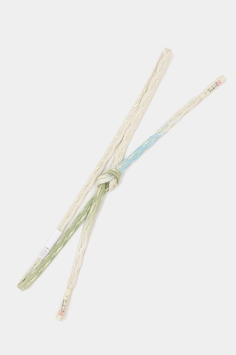 【J-095】衿秀製 手組帯締め 変わり貝の口組 白色×ねこやなぎ色×藍白色 三色暈かし