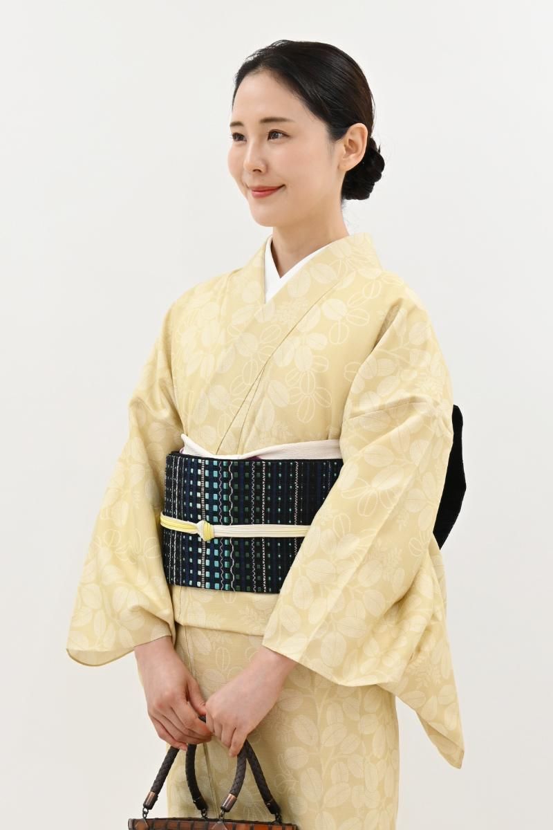 博多織 にしむら 西村織物 着物 お召し紬「志の」 献上柄 グレイッシュな鴇鼠 狐｜西村織物 オンラインショップ｜博多帯・博多織 通販