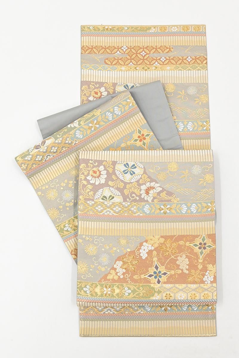 銀座【L-8436】西陣 藤原織物製 灰色 横段に威毛や花唐草など（落款入