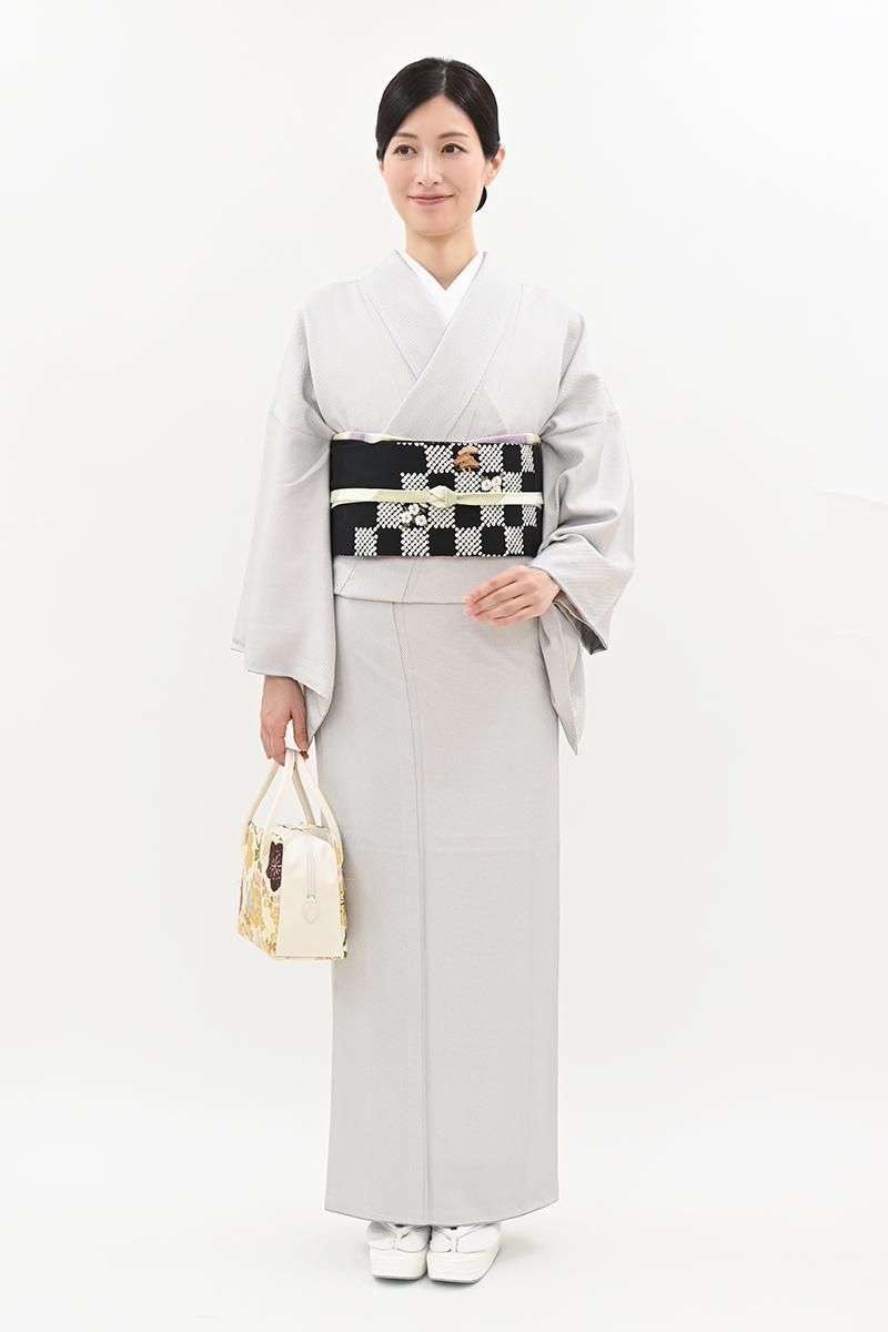 美品 単衣 江戸小紋 角通 丈163.5 裄67.5 居敷当て付 はじく加工 単衣】薄雲鼠色 角通し 江戸小紋 未使用・証紙付き | 大山キモノ
