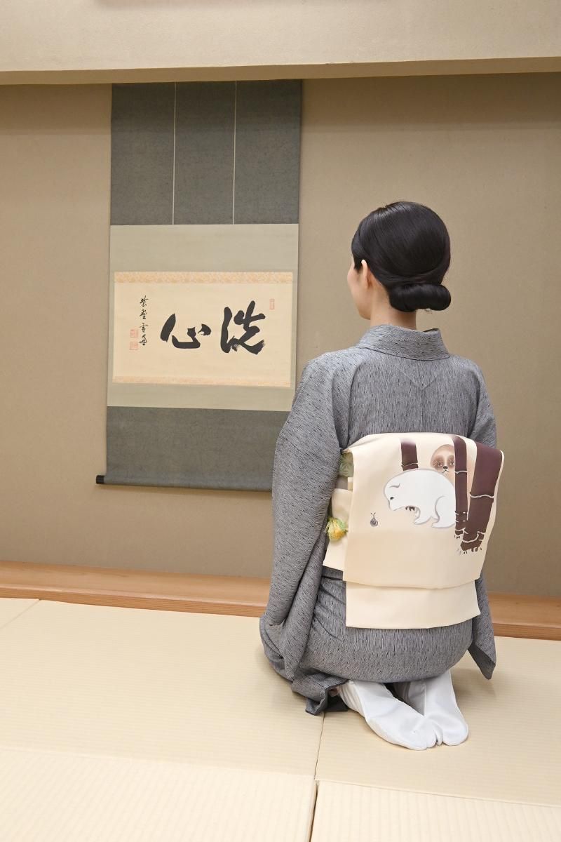 銀座【H-0751】塩瀬地 染名古屋帯 乳白色 狗児 - 銀座きもの青木