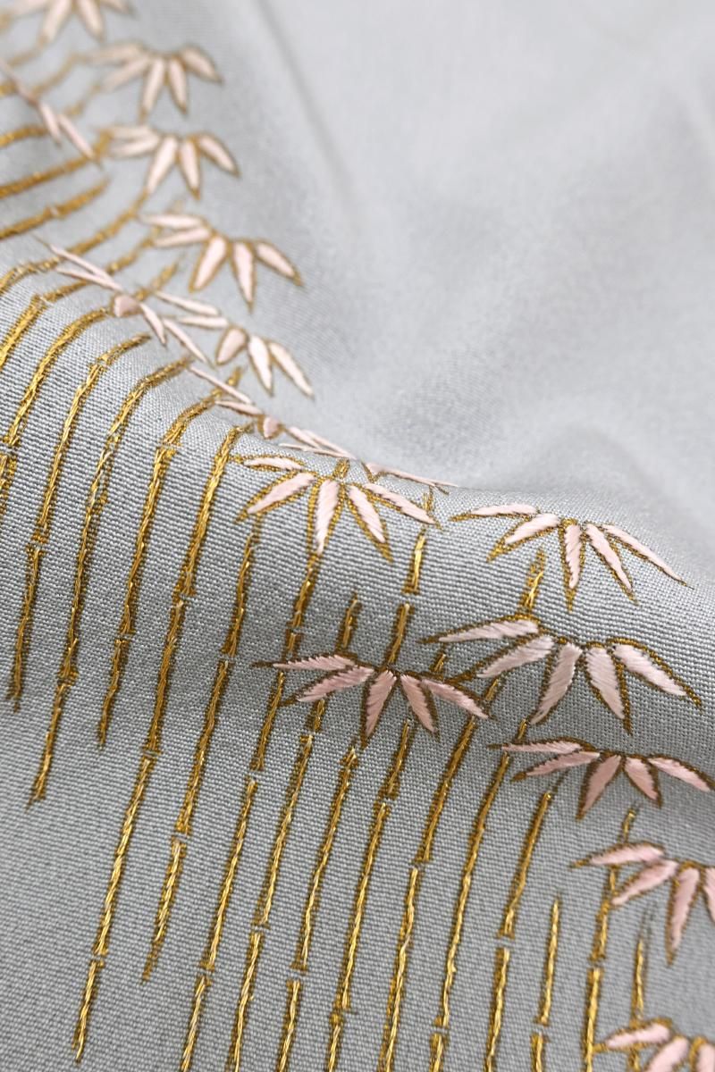 付け下げ 手描 紋意匠 鳩羽鼠色 正絹 反物 銀座【B-4270】繍一ッ紋 刺繍 訪問着 淡い鳩羽鼠色 竹と梅の図