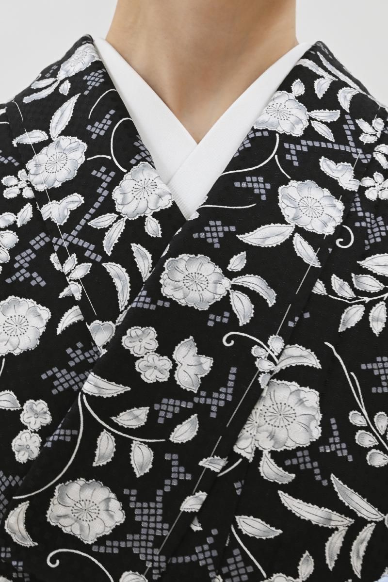 銀座【D-3919】小紋 黒色 花唐草文:身丈161/裄68 - 銀座きもの青木