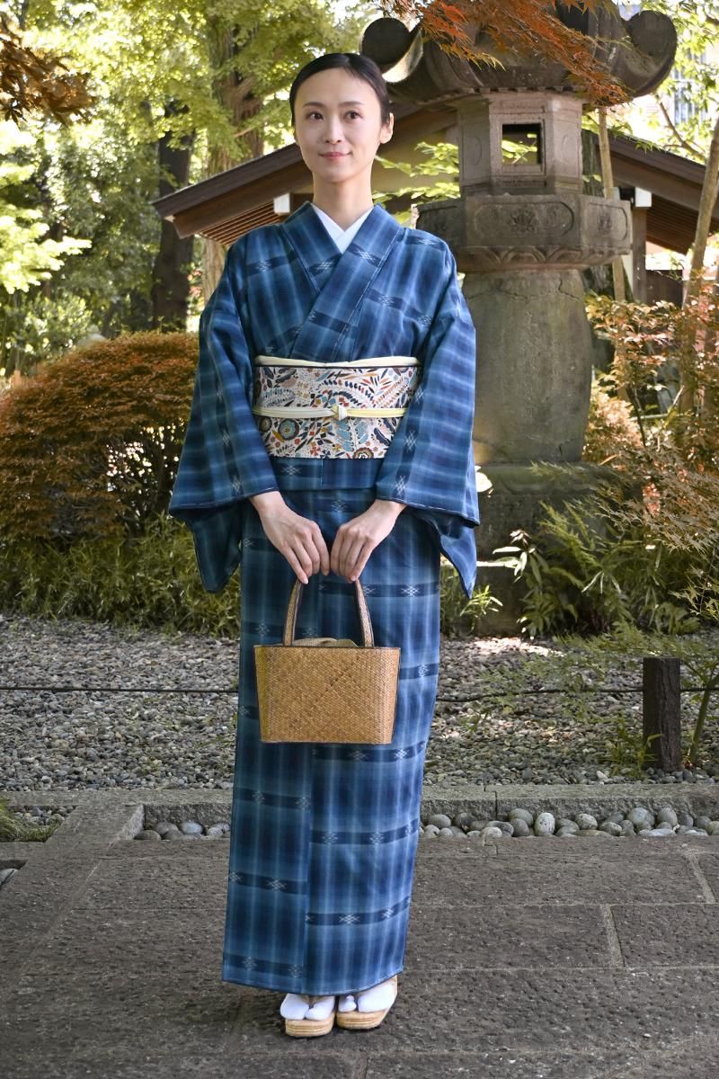 千總の着物と川島織物の半幅帯　他一式　足袋なし　適応身長133〜143cm 千總の着物と川島織物の半幅帯 他一式 足袋なし 適応身長