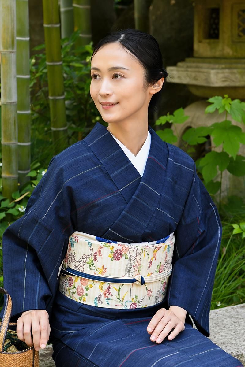 銀座【帯5775】紬地 型絵染 名古屋帯 象牙色 風景図 - 銀座きもの青木