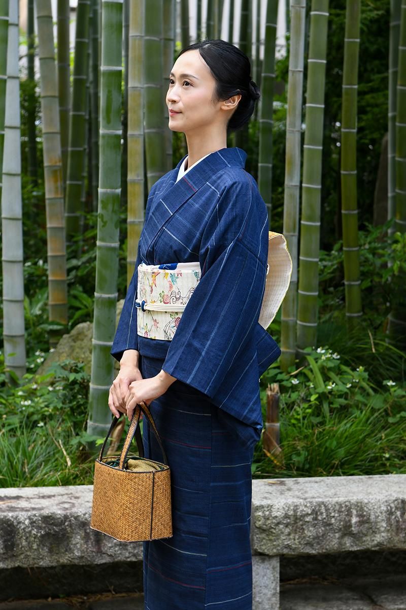 銀座【帯5775】紬地 型絵染 名古屋帯 象牙色 風景図 - 銀座きもの青木