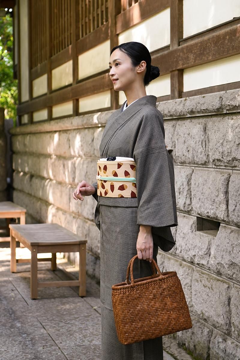 銀座【帯5779】縮緬地 型染 名古屋帯 どんぐり - 銀座きもの青木｜長く