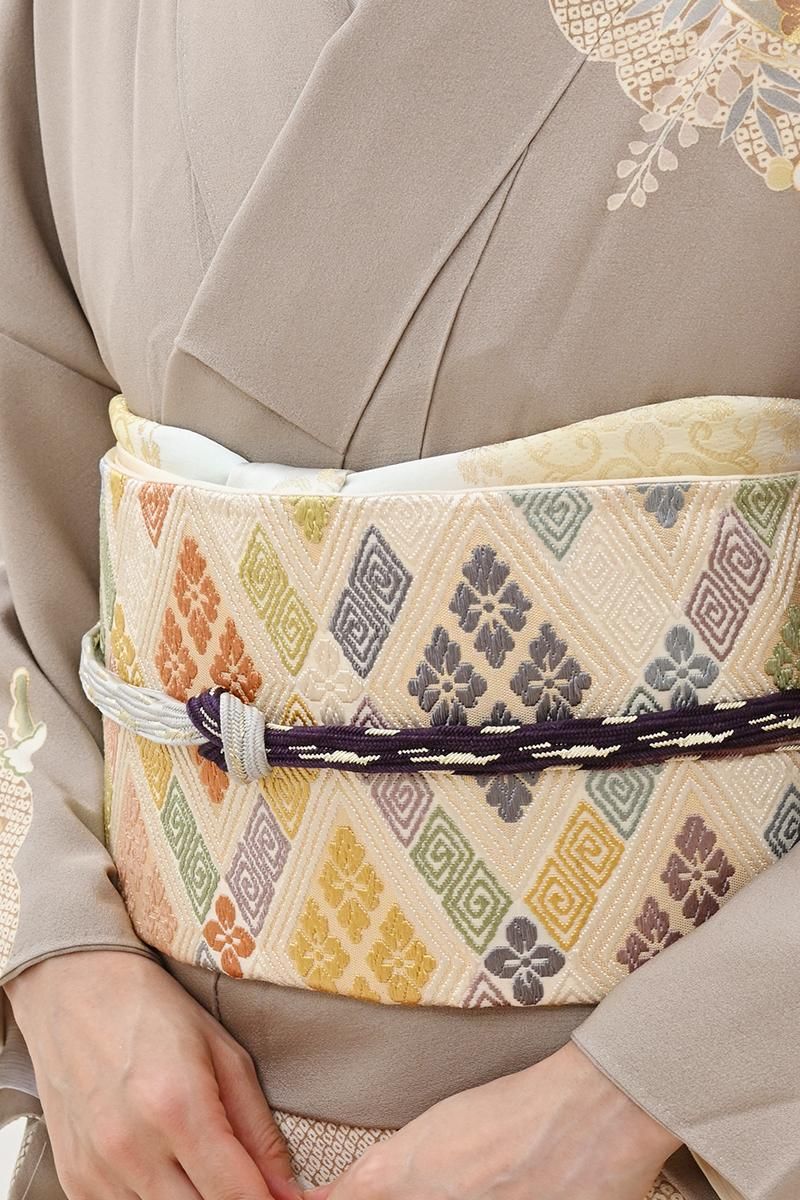 未着用　横縞　抽象リーフ模様　花菱　袋帯　着物　022 a p 銀座【L-8456】袋帯 乳白色 多彩な花菱文 - 銀座きもの青木