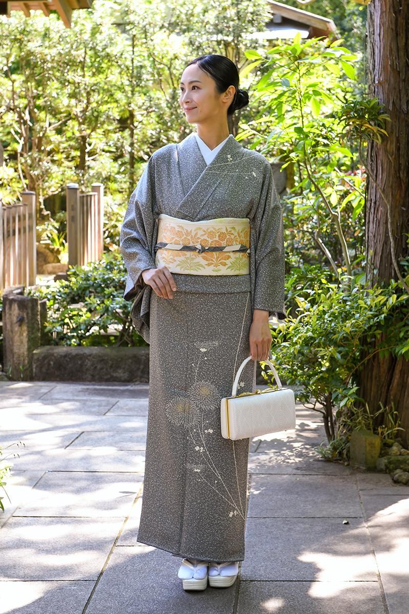 銀座【着物4641】人間国宝 森口華弘作 繍一ッ紋 訪問着（落款入