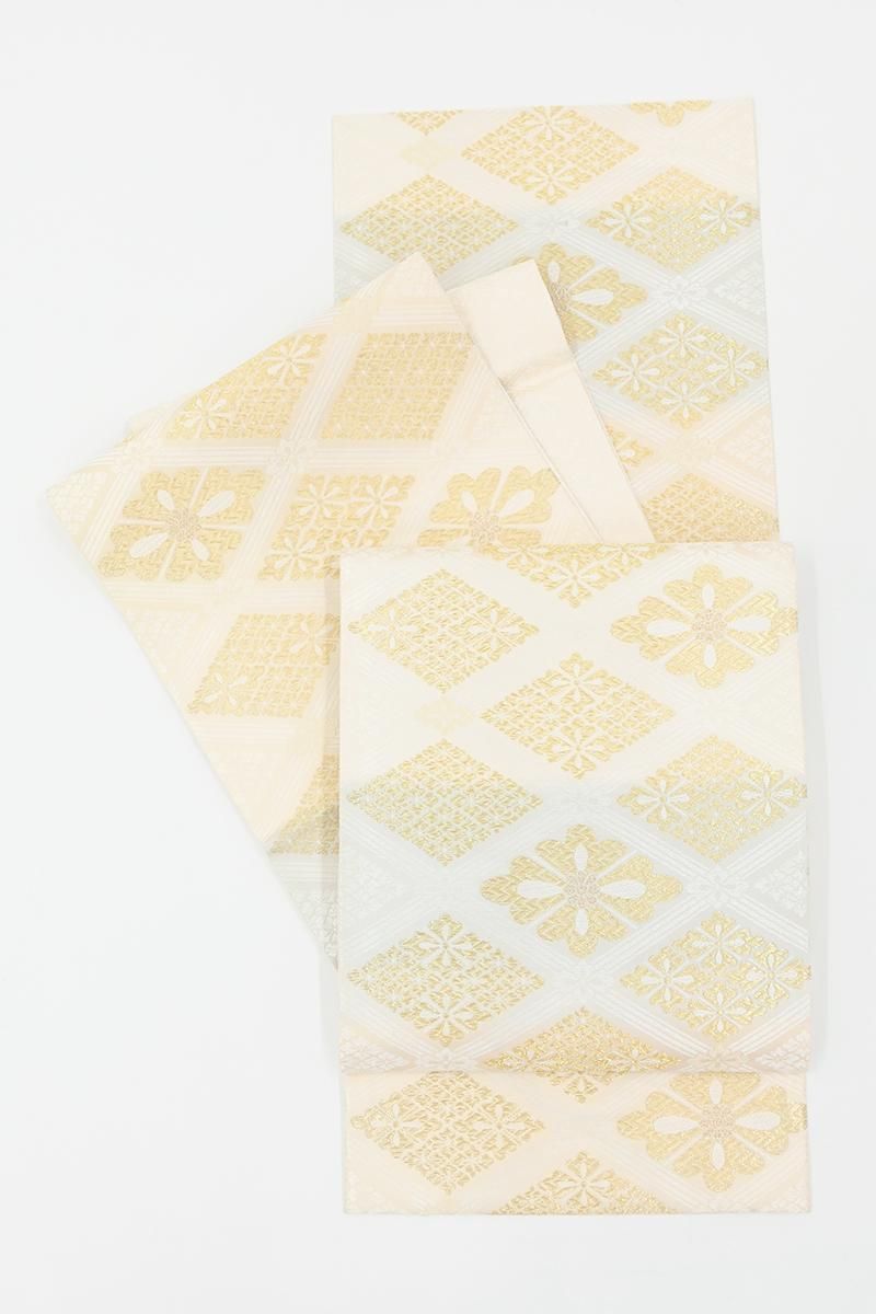 E 花菱模様 銀糸 淡色 パステル 白 華文 全通 正絹 フォーマルな袋帯 32 銀座【L-8538】袋帯 白色×薄香色 花菱文 - 銀座きもの青木｜長く