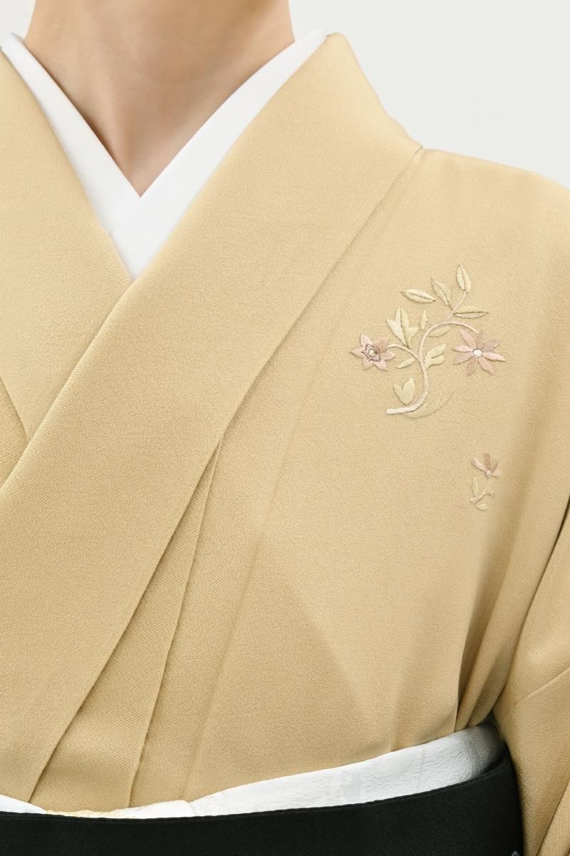 銀座【B-4310】刺繍 繍一ッ紋 付下げ 桑色 花唐草文 :身丈158/裄65.5