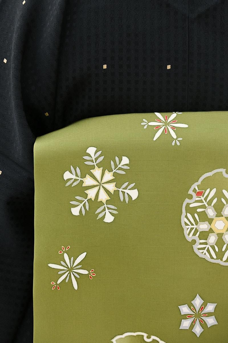 銀座【H-0809】塩瀬地 染名古屋帯 香櫞緑色 雪輪に雪花文 - 銀座きもの