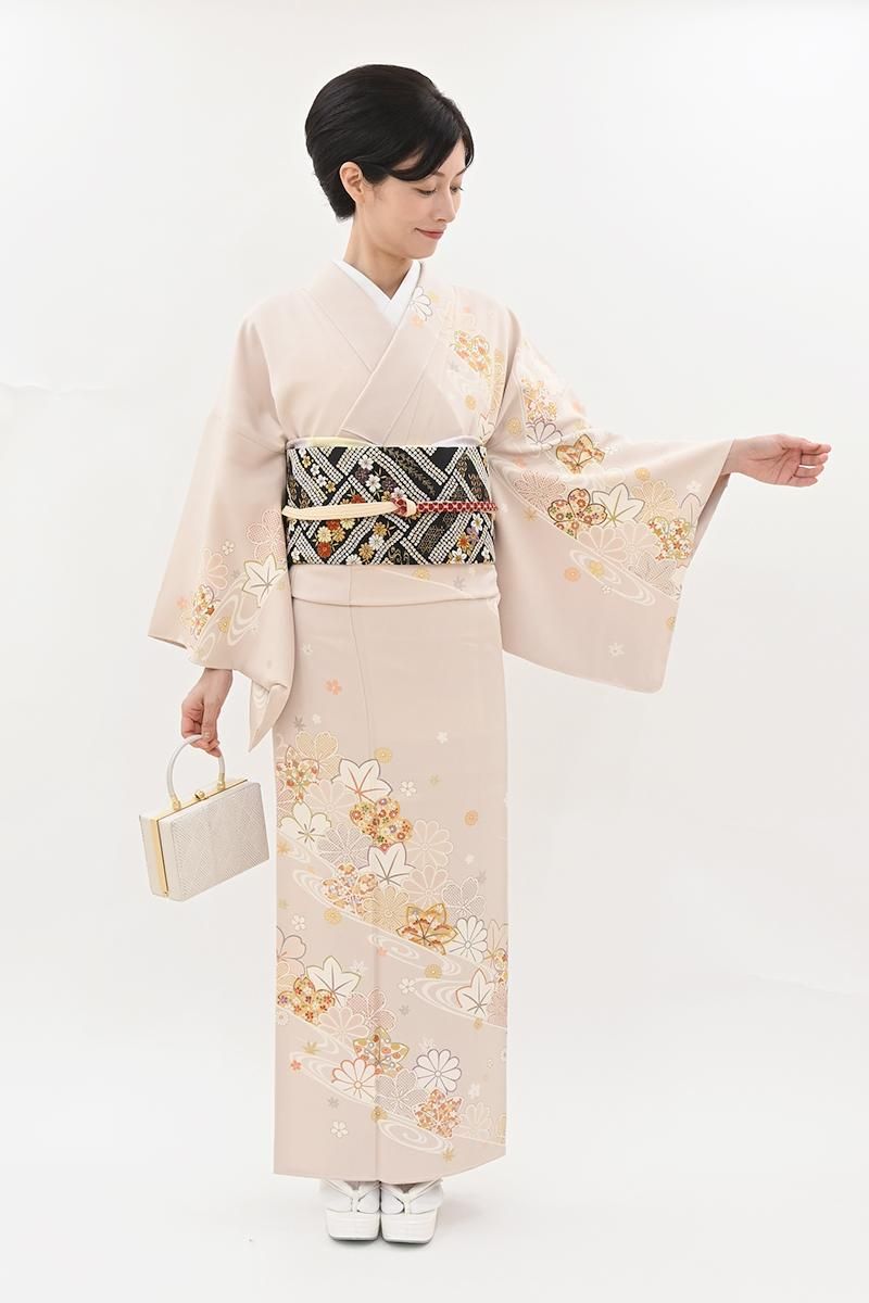 銀座【B-4300】訪問着 淡い灰桜色 流水に桜や楓など（ますいわ屋扱い