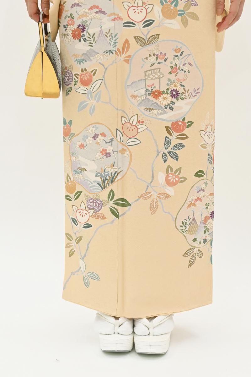 府中家具 松創 姿見 橘型 秋草に朱 漆塗 金蒔絵 全身鏡  着付 着物 展示会 shinkudannetsu.jpg