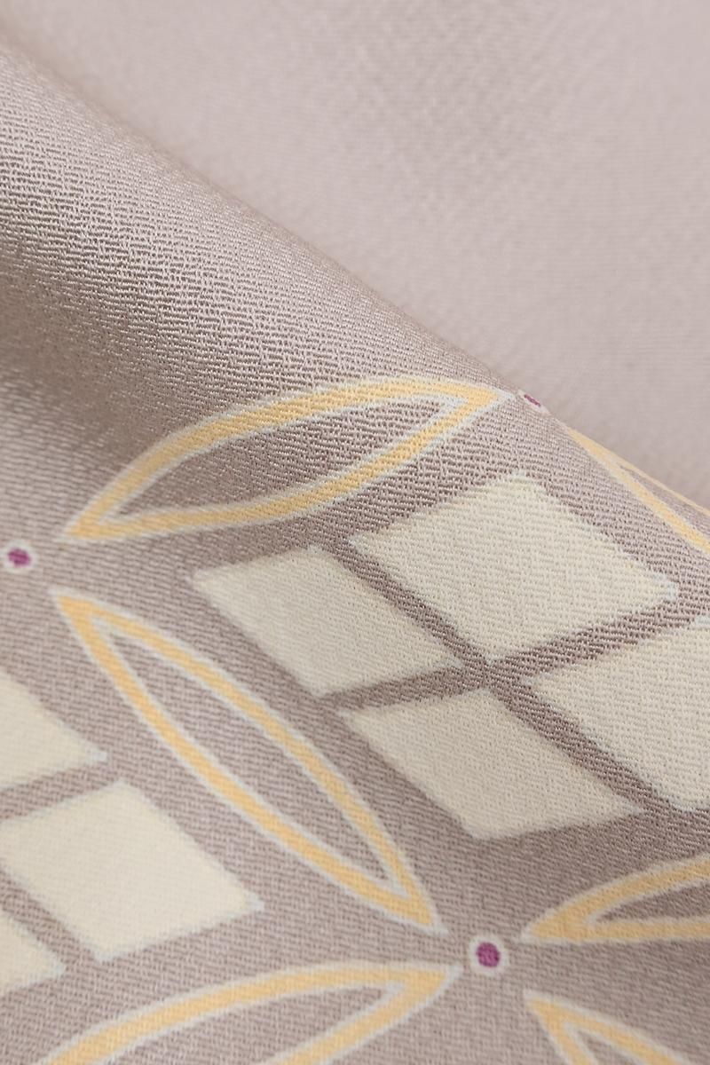 銀座【B-4336】染一ッ紋 付下げ 桜鼠色 破れ七宝文（反端付） :身丈162