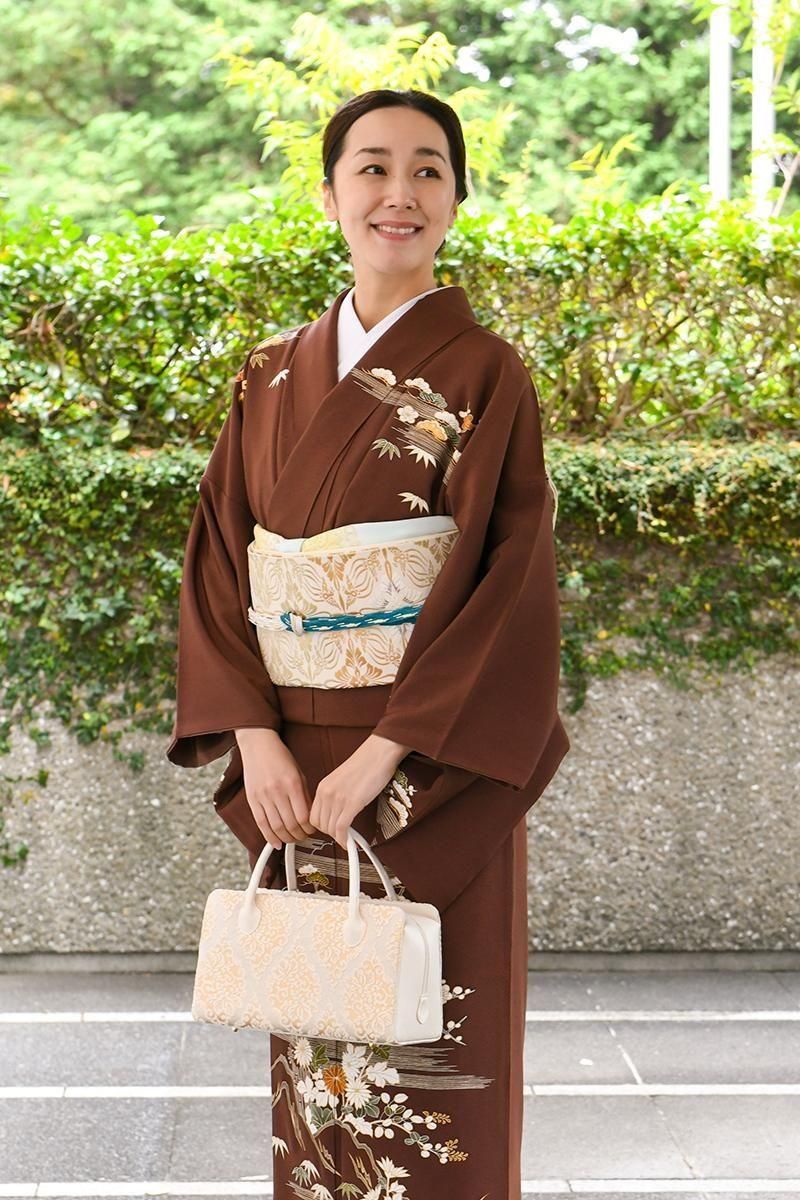 売約済み　着物と帯 銀座【帯5820】帯匠誉田屋製 袋帯 薄香色 鳥襷文 - 銀座きもの青木