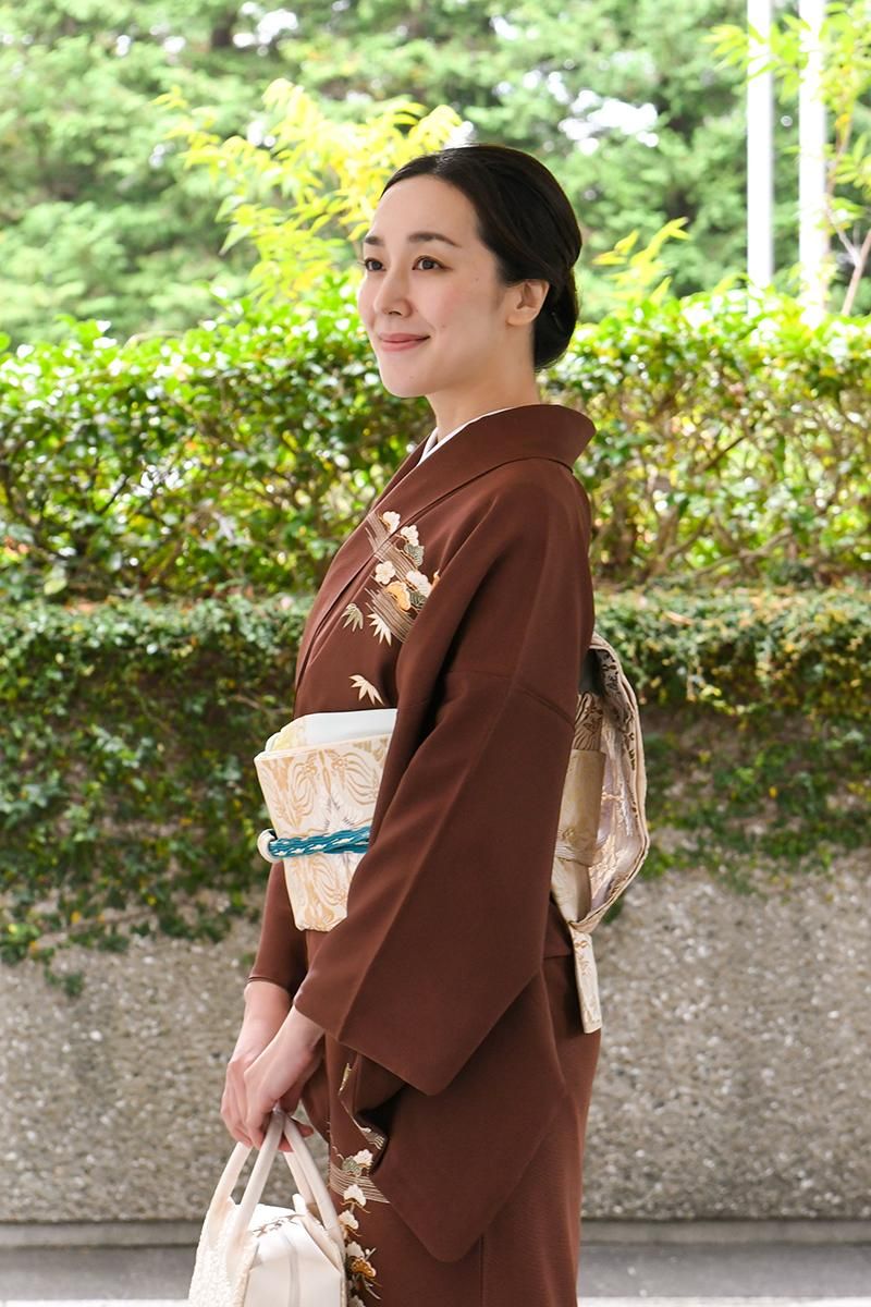 銀座【帯5820】帯匠誉田屋製 袋帯 薄香色 鳥襷文 - 銀座きもの青木