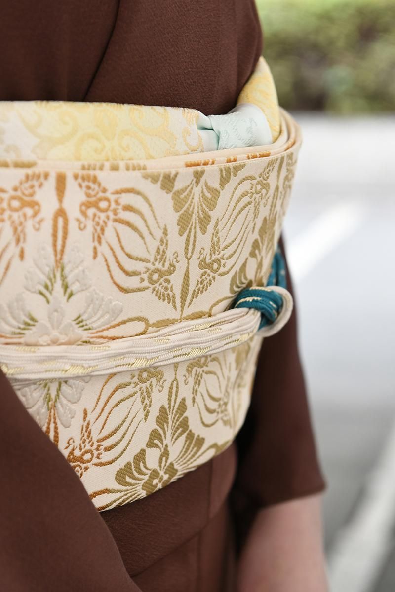 銀座【帯5820】帯匠誉田屋製 袋帯 薄香色 鳥襷文 - 銀座きもの青木