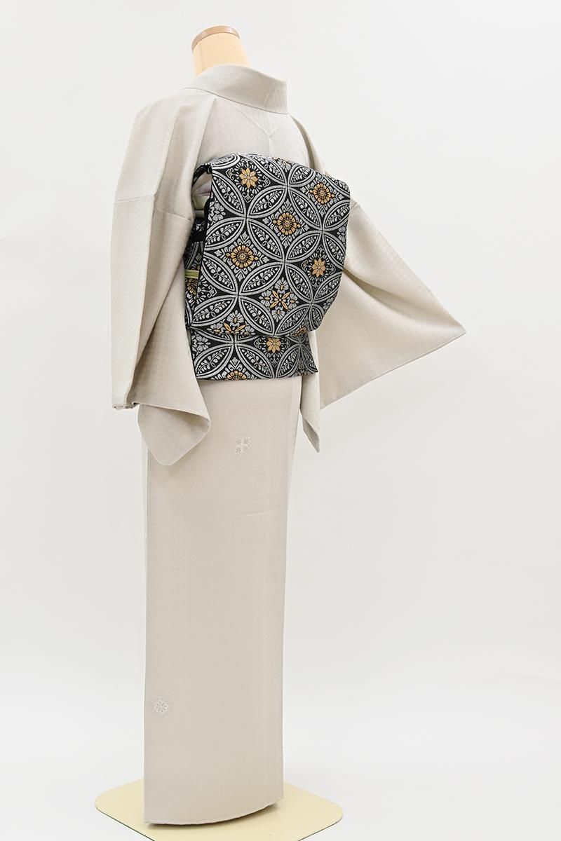 正絹 ペールカラー 紋意匠 刺繍 宝尽くし袷 飛び柄小紋 裄丈長めサイズ