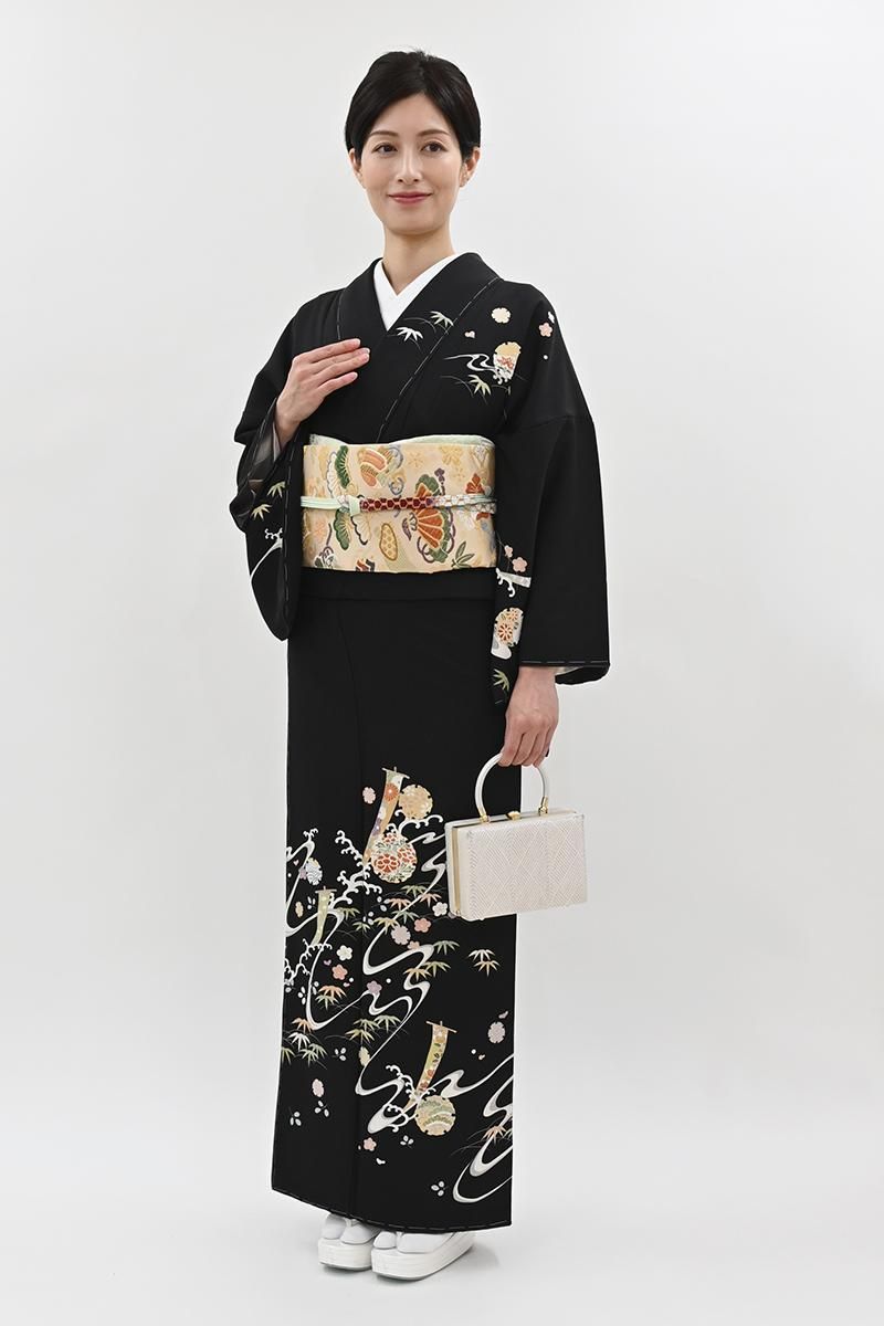 最終値下げ。正絹 訪問着 ブラック銀通し×絞り 雪輪模様の袋帯と2点セット 最終値下げ。正絹 訪問着 ブラック銀通し×絞り 雪輪模様の袋帯と2