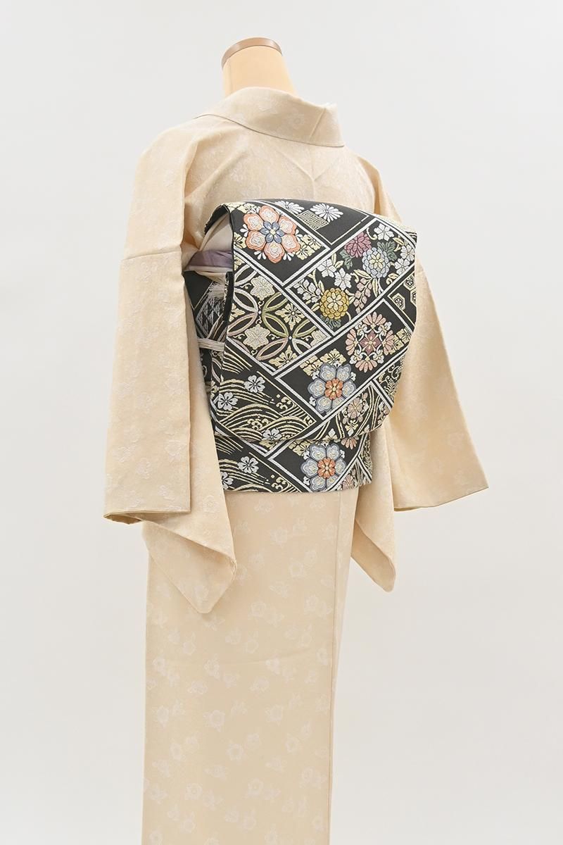 銀座【H-0867】西陣製 織名古屋帯 鈍色 檜垣に唐花文（証紙付）（N