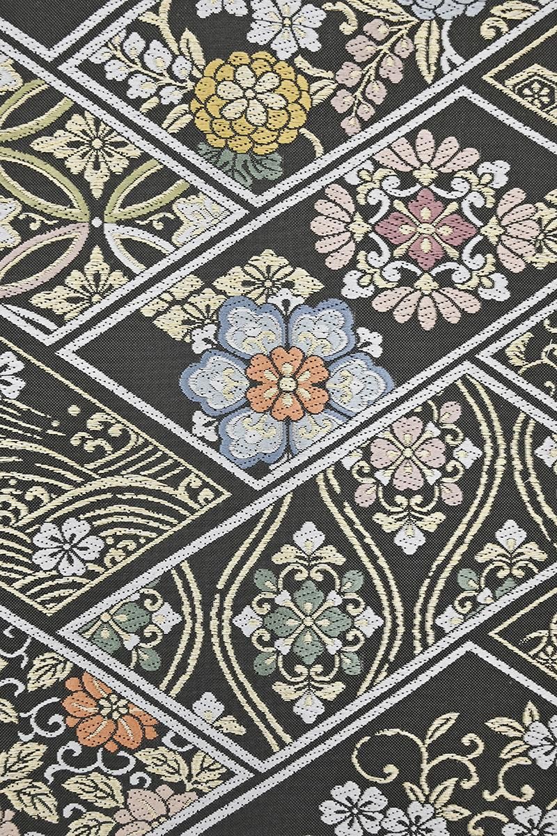 銀座【H-0867】西陣製 織名古屋帯 鈍色 檜垣に唐花文（証紙付）（N