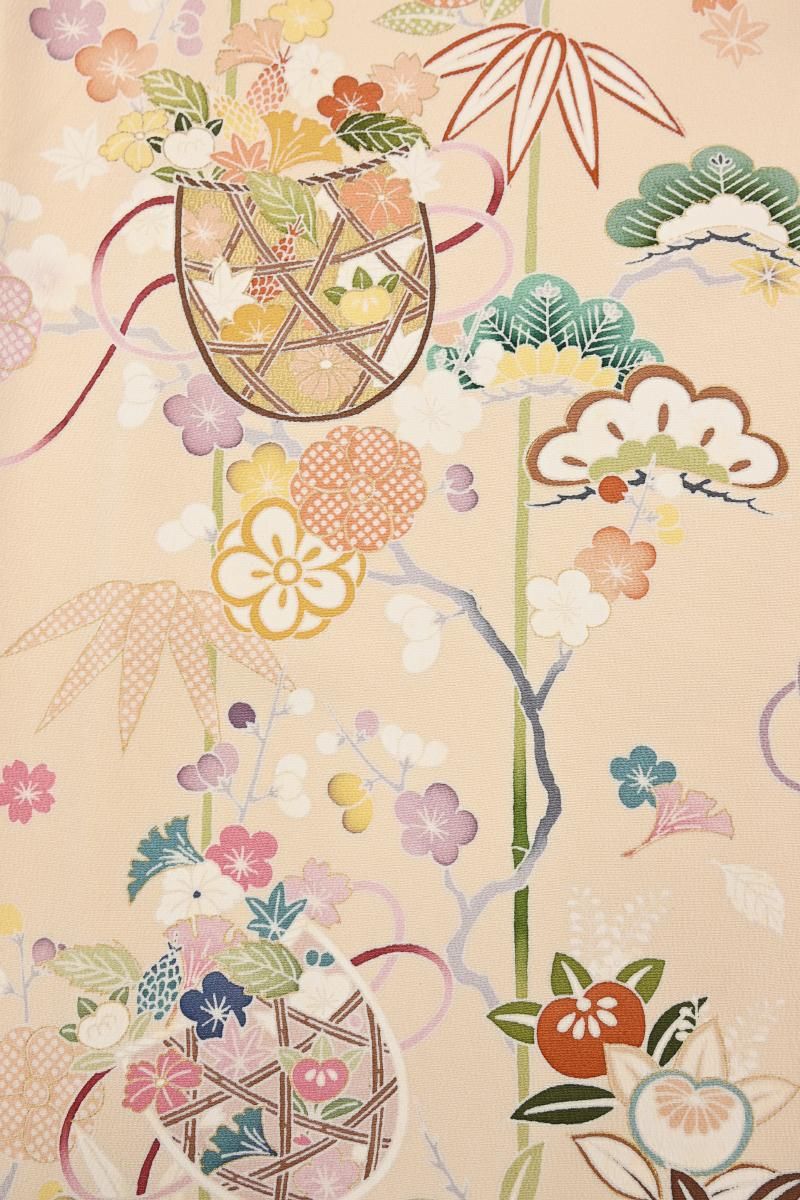 銀座【B-4341】縮緬地 訪問着 淡い赤白橡色 花籠や四季花文:身丈154/裄