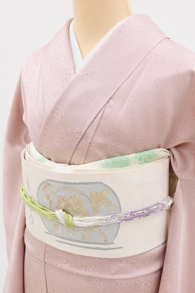 銀座【C-3356】藤井寛作 繍一ッ紋 色無地 薄柿色 紗綾形に花の地紋