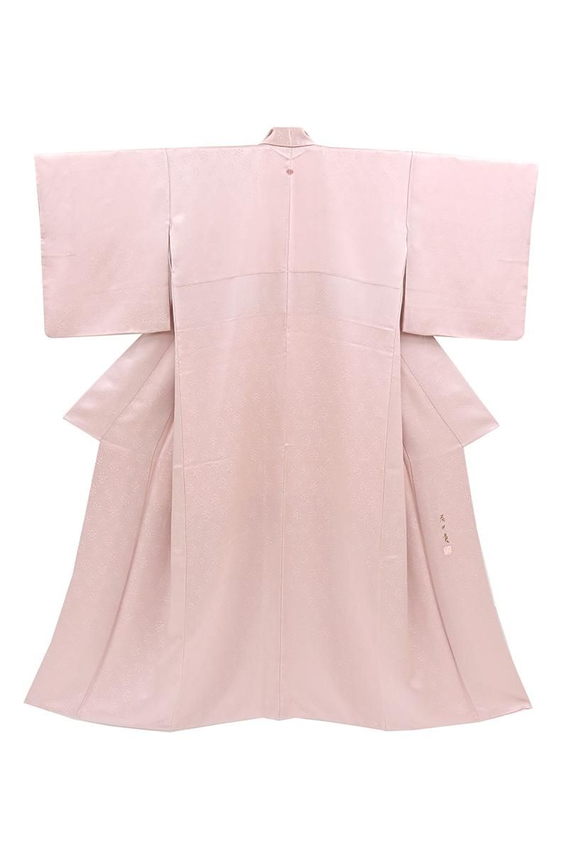 銀座【C-3356】藤井寛作 繍一ッ紋 色無地 薄柿色 紗綾形に花の地紋