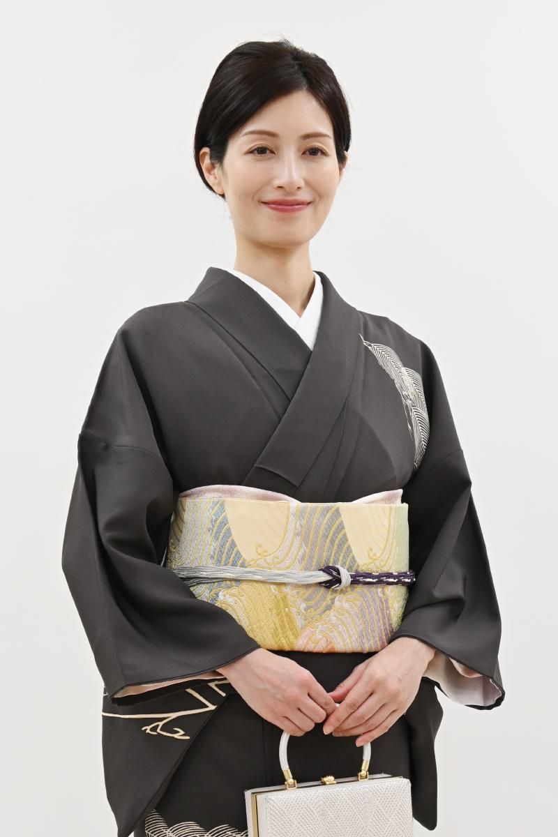 銀座【L-8555】袋帯 薄卵色 波文 - 銀座きもの青木｜長く大切に着続け