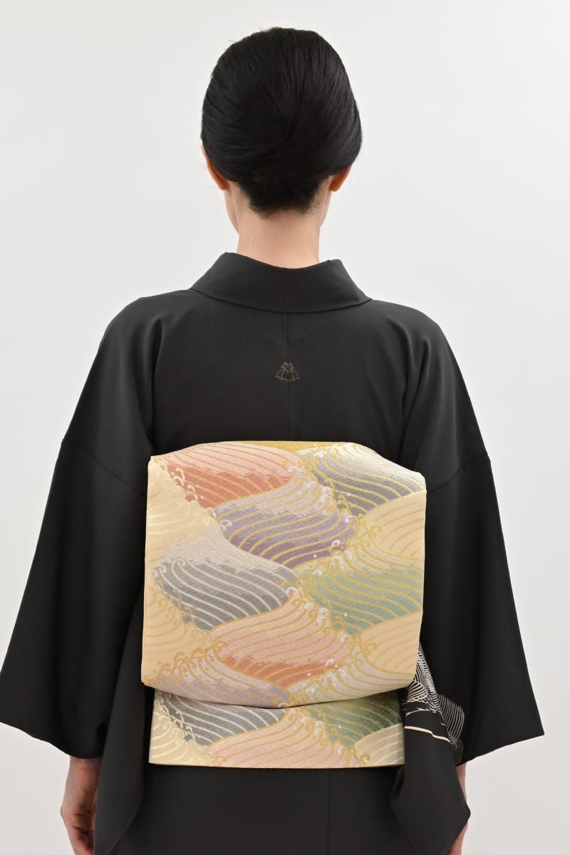 銀座【L-8555】袋帯 薄卵色 波文 - 銀座きもの青木｜長く大切に着続け