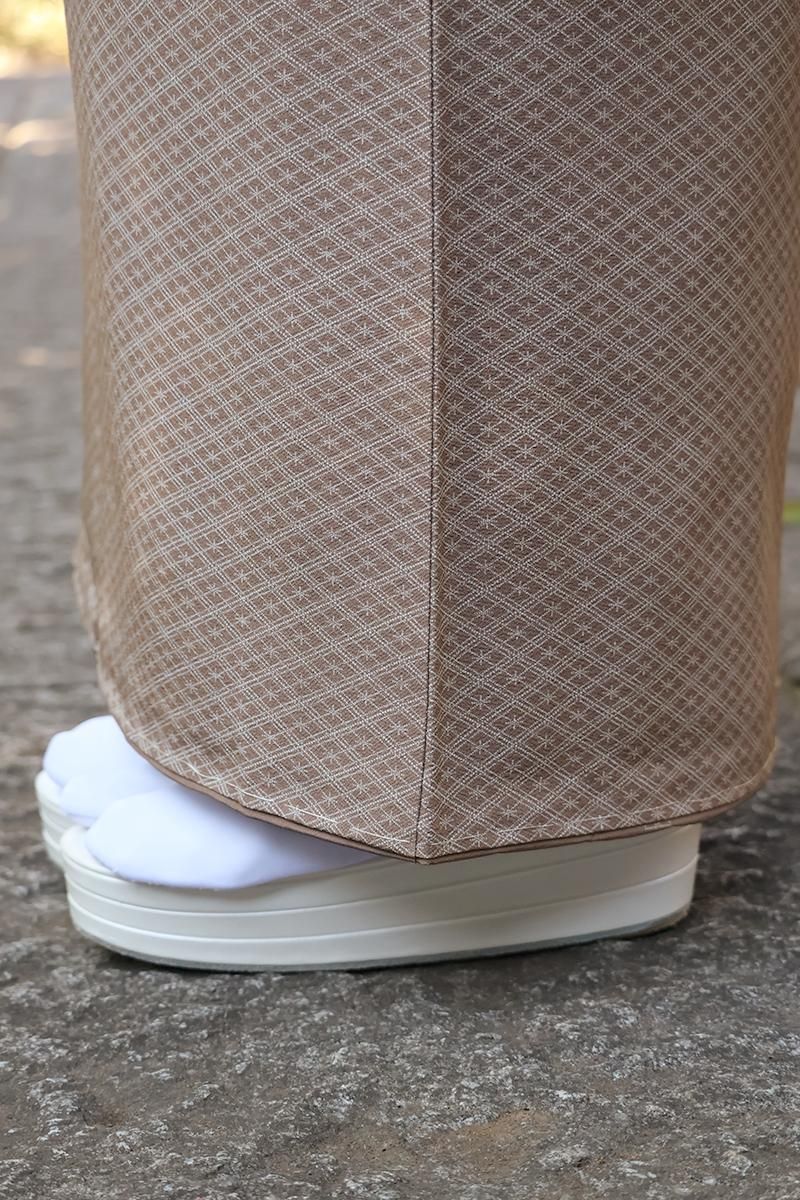 銀座【着物4670】人間国宝 小宮康孝作 染一ツ紋 江戸小紋（落款入 反端