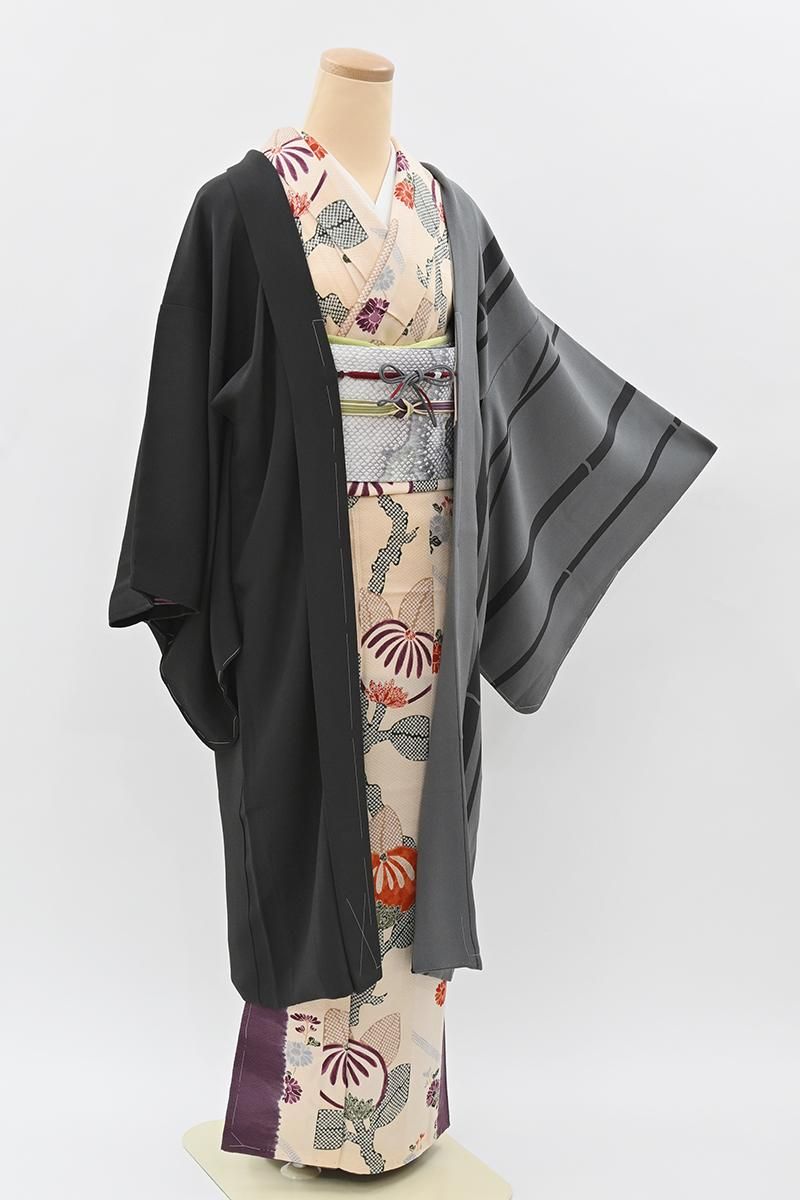 銀座【E-2374】縮緬地 羽織 鉛色×薄黒色 竹の図 （羽織紐付）:身丈101