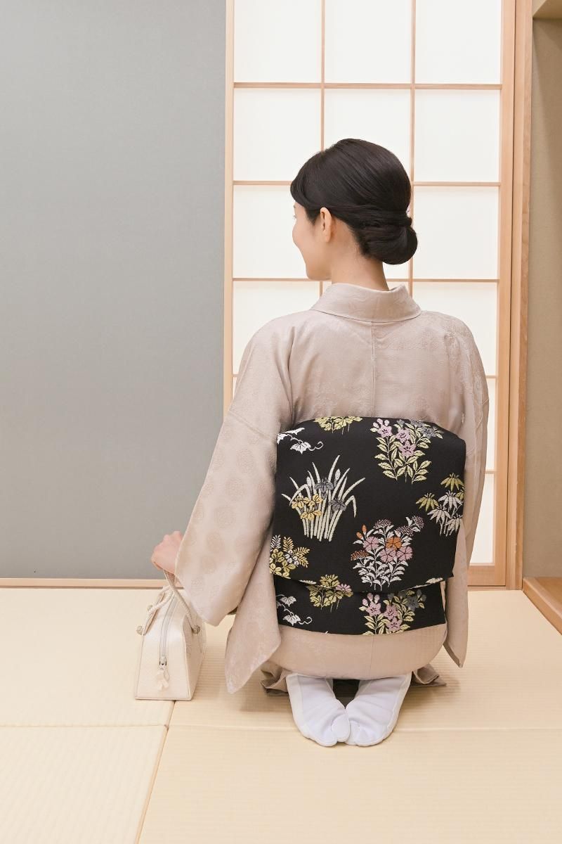 銀座【H-0887】織名古屋帯 黒色 四季花文 - 銀座きもの青木｜長く大切