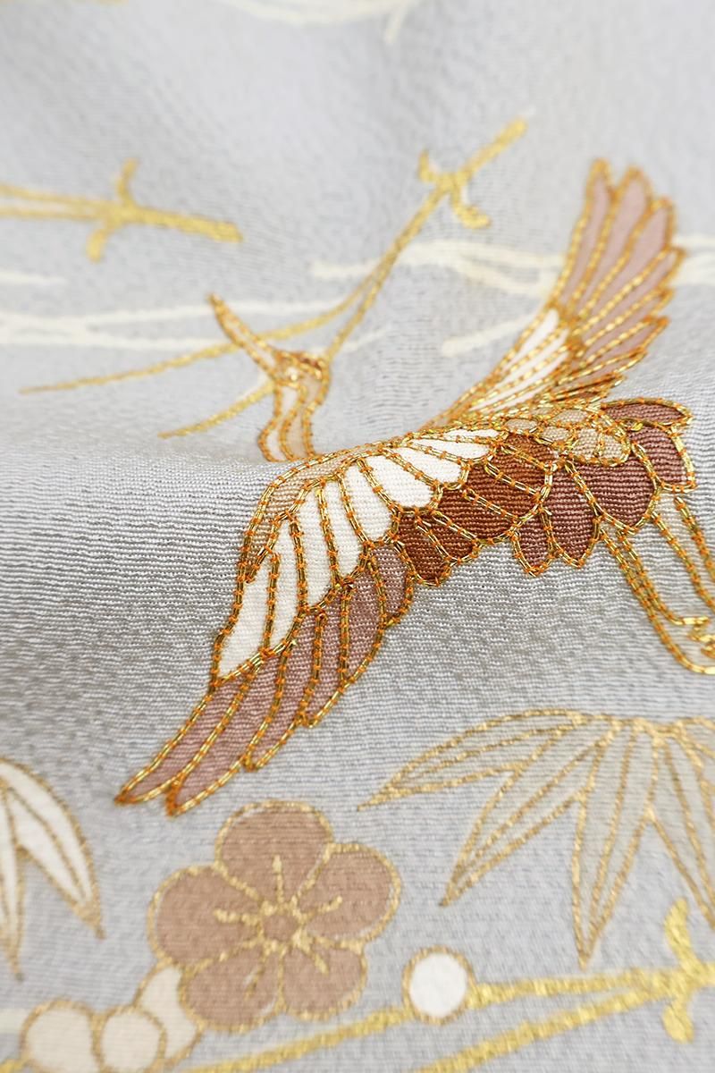 銀座【B-4371】繍一ッ紋 縮緬地 訪問着 雲井鼠色 松竹梅に鶴の図（三越