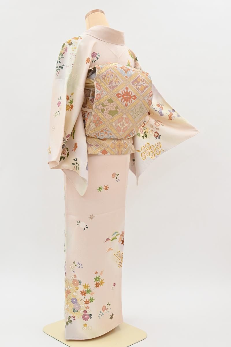 銀座【B-4373】訪問着 淡い乙女色 四季花文（ますいわ屋扱い） :身丈