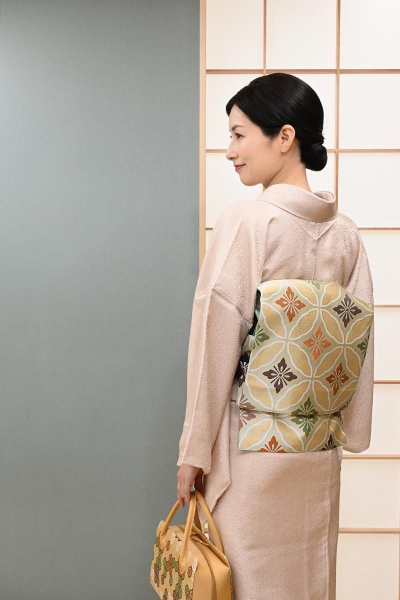 銀座【H-0929】人間国宝 喜多川俵二作 織名古屋帯 砂色 七宝鳥襷文