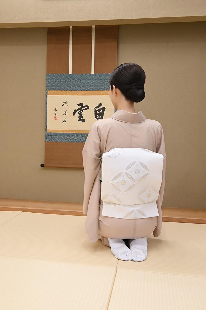 銀座【L-9015】西陣製 スリーシーズン 袋帯 乳白色 七宝華文（反端付