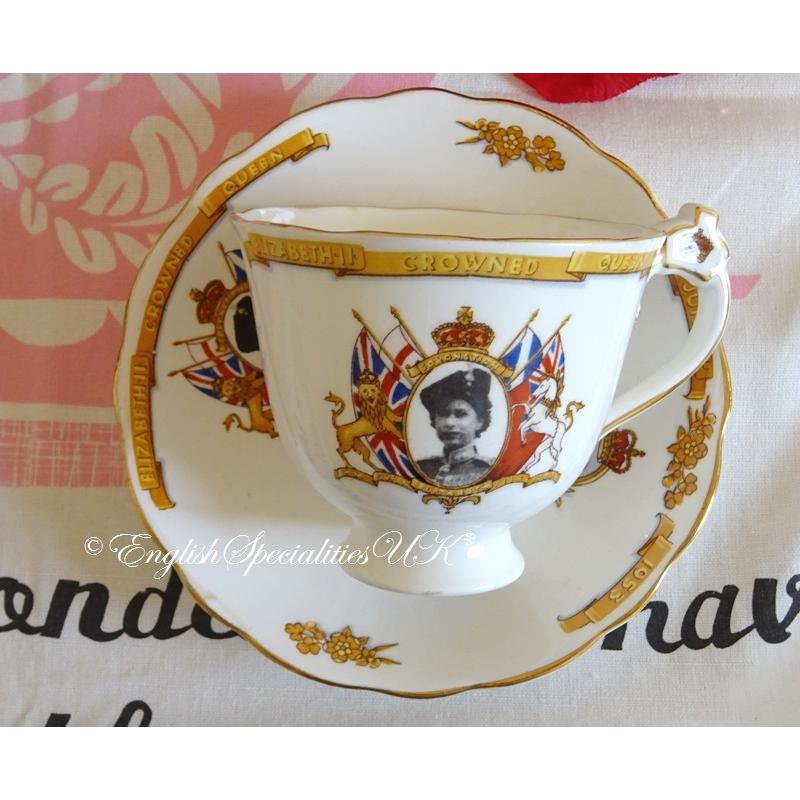 エリザベス女王最長在位記念 英国王室公式商品 ティーカップ＆ソーサー 
