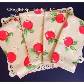 <img class='new_mark_img1' src='https://img.shop-pro.jp/img/new/icons20.gif' style='border:none;display:inline;margin:0px;padding:0px;width:auto;' />★SALE!  【Cath Kidston】Apple  Napkins<br>キャスキッドソン　ナプキン４枚セット：アップル