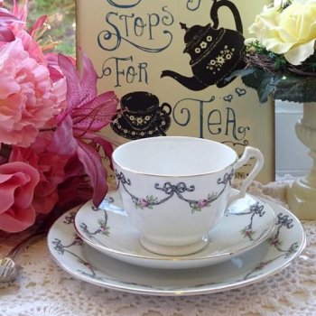 William LoweCourt China Antique Ribbon Tea Trio <BR>ꥢ ȥ㥤   ƥ ܥ ƥȥꥪ  