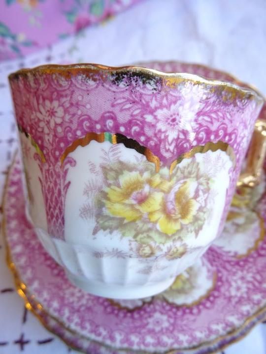 アンティーク アセンズ ピンクティートリオ