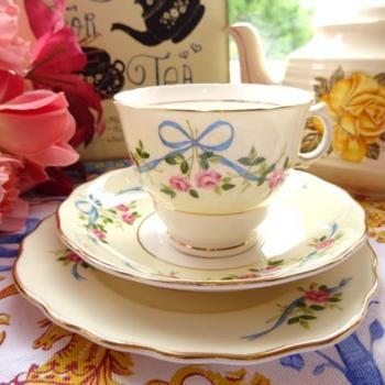 イングランド製　ヴィンテージ オクトゴナル　ティーセット　まとめ売り イングランド製 ヴィンテージ オクトゴナル ティーセット まとめ