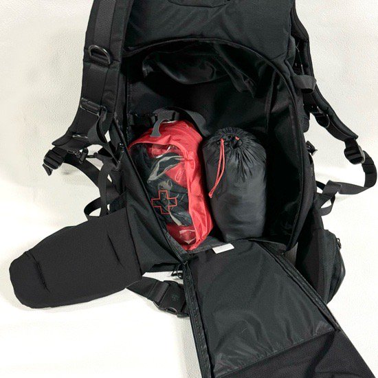 在庫限り即納 RAIN OR SHINE『BC PACK 26L』 BLACK - ウィンタースポーツ