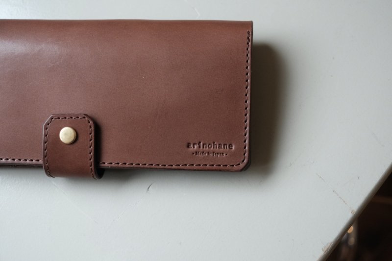 栃木レザーのハンドメイド の長財布