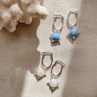 <img class='new_mark_img1' src='https://img.shop-pro.jp/img/new/icons14.gif' style='border:none;display:inline;margin:0px;padding:0px;width:auto;' />Stone Charm Silver925 Hoop Pierced Earring ターコイズチャーム　ムーンストーンチャーム　フープピアス