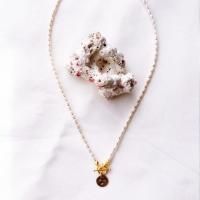 <img class='new_mark_img1' src='https://img.shop-pro.jp/img/new/icons14.gif' style='border:none;display:inline;margin:0px;padding:0px;width:auto;' />【送料無料】ライス淡水パール【Freshwaterpearl】コインチャーム マンテルネックレス