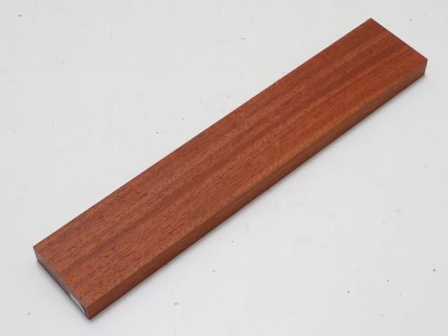 <img class='new_mark_img1' src='https://img.shop-pro.jp/img/new/icons5.gif' style='border:none;display:inline;margin:0px;padding:0px;width:auto;' />パドウク　20×70×383ミリ　