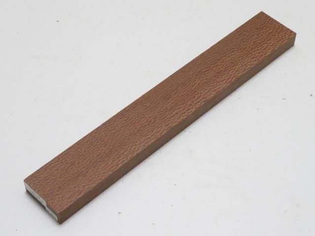 <img class='new_mark_img1' src='https://img.shop-pro.jp/img/new/icons5.gif' style='border:none;display:inline;margin:0px;padding:0px;width:auto;' />レースウッド　21×60×403ミリ　